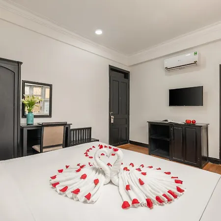 Kly Boutique Hotel Hue Exterior photo